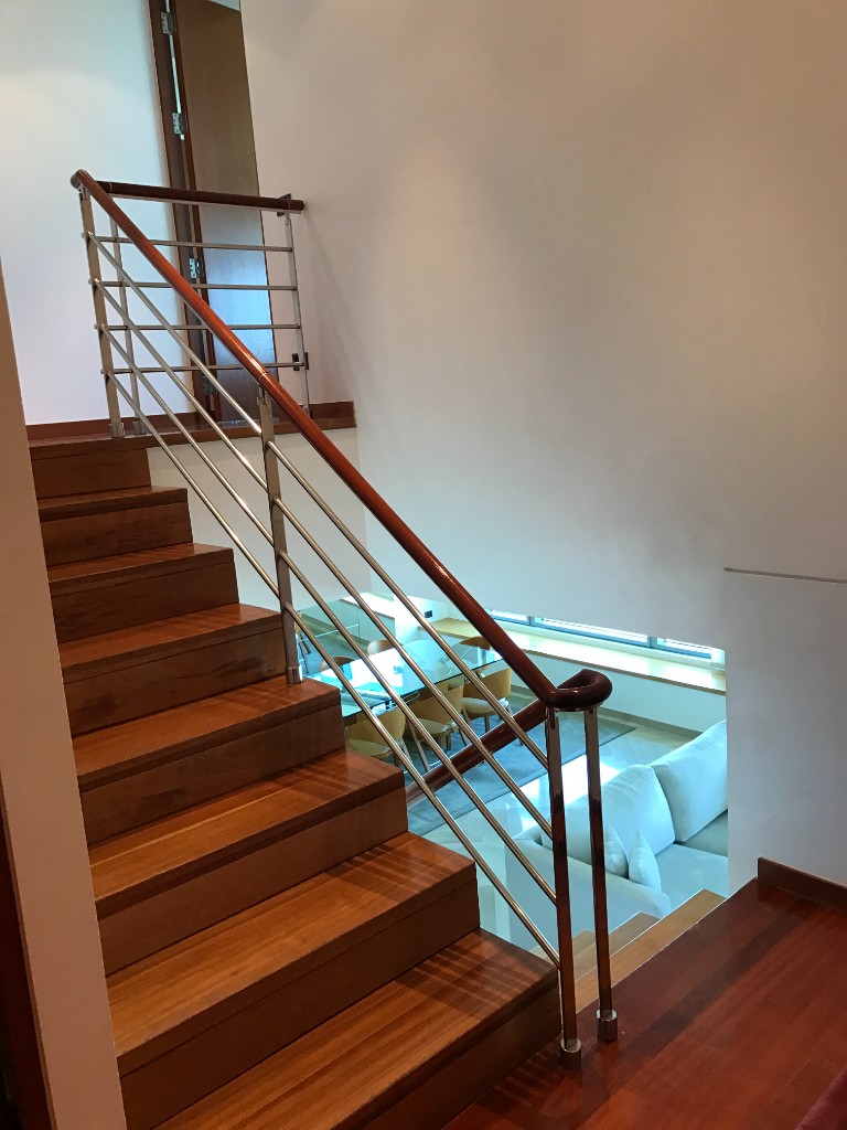 Detalle Escalera Hotel Arts